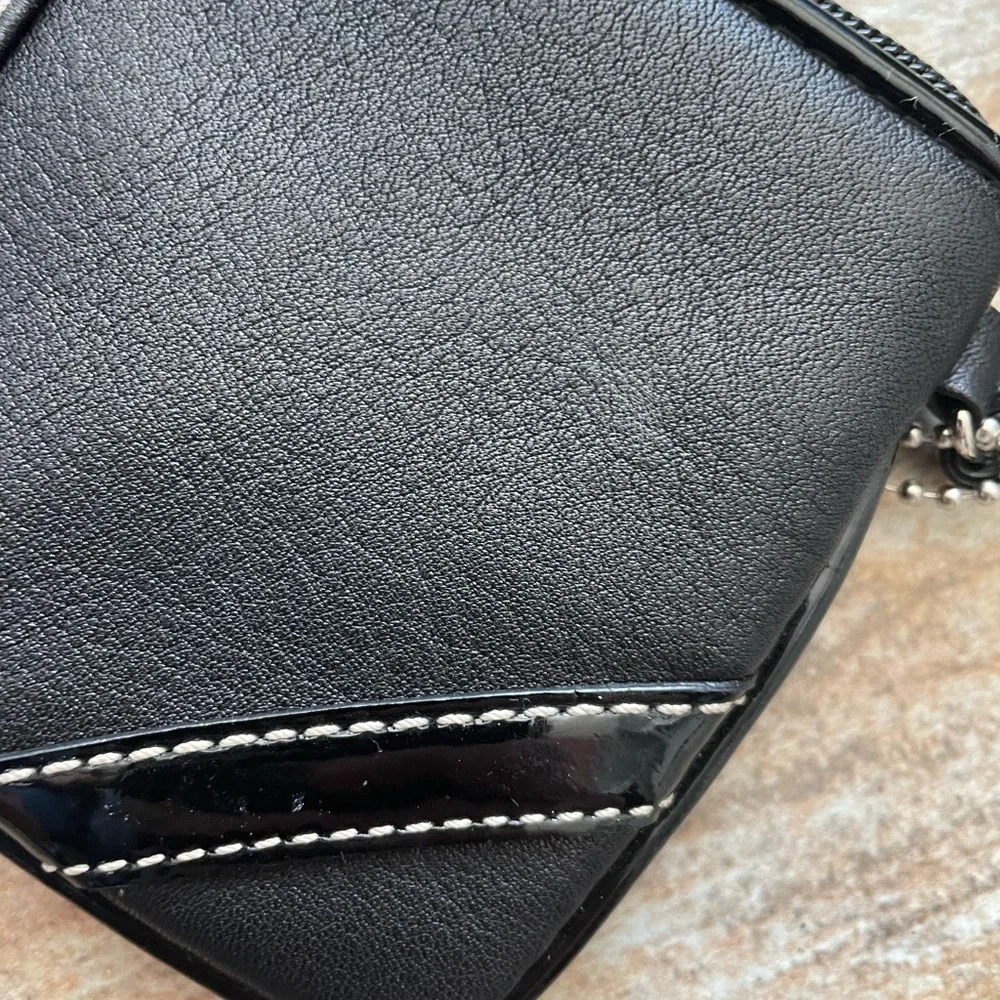 Black Leather coach wristlet - Picture 7 of 9